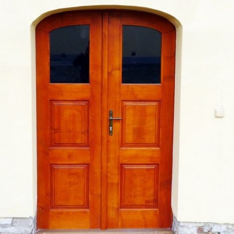 Masivní dřevěné dveře - Truhlářství Hejda